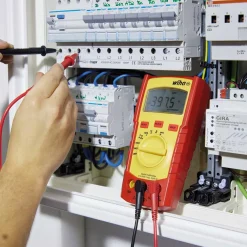 Digital 600 V AC Cat LV