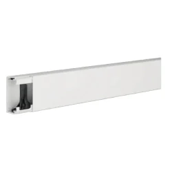 LF 30 x 57 mm 2 meter PVC Vit RAL 9016