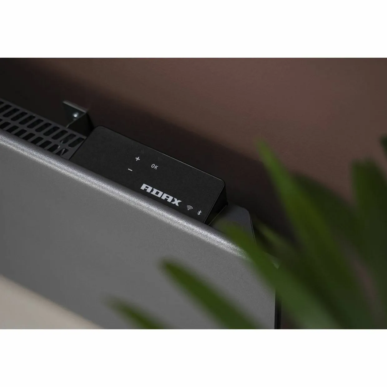 Neo H KWT Wifi Svart Väggmonterad Elradiator