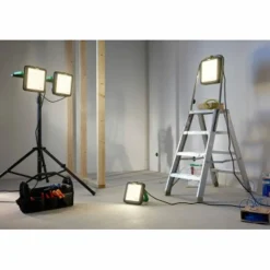 Thorsman LED 4000K IP54 med USB A+C och Schuko-uttag